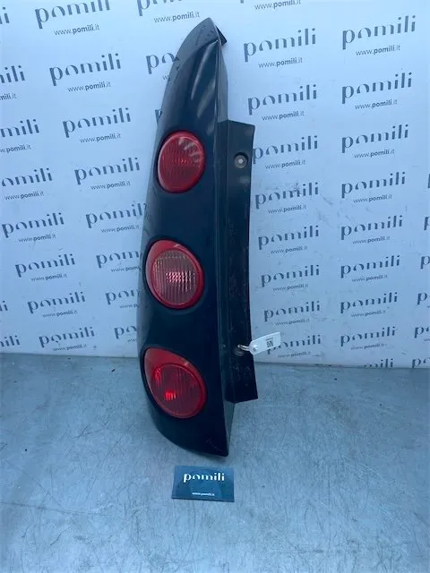 Pomili Fanaleria Smart Forfour W454 fanale posteriore S001