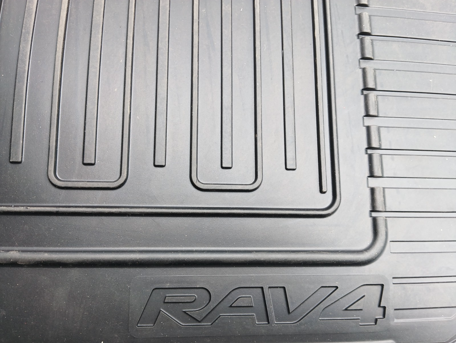 Pomili Rivestimenti interni e parti interne Toyota RAV4 tappetini in gomma PZ49L-X035A-RJ