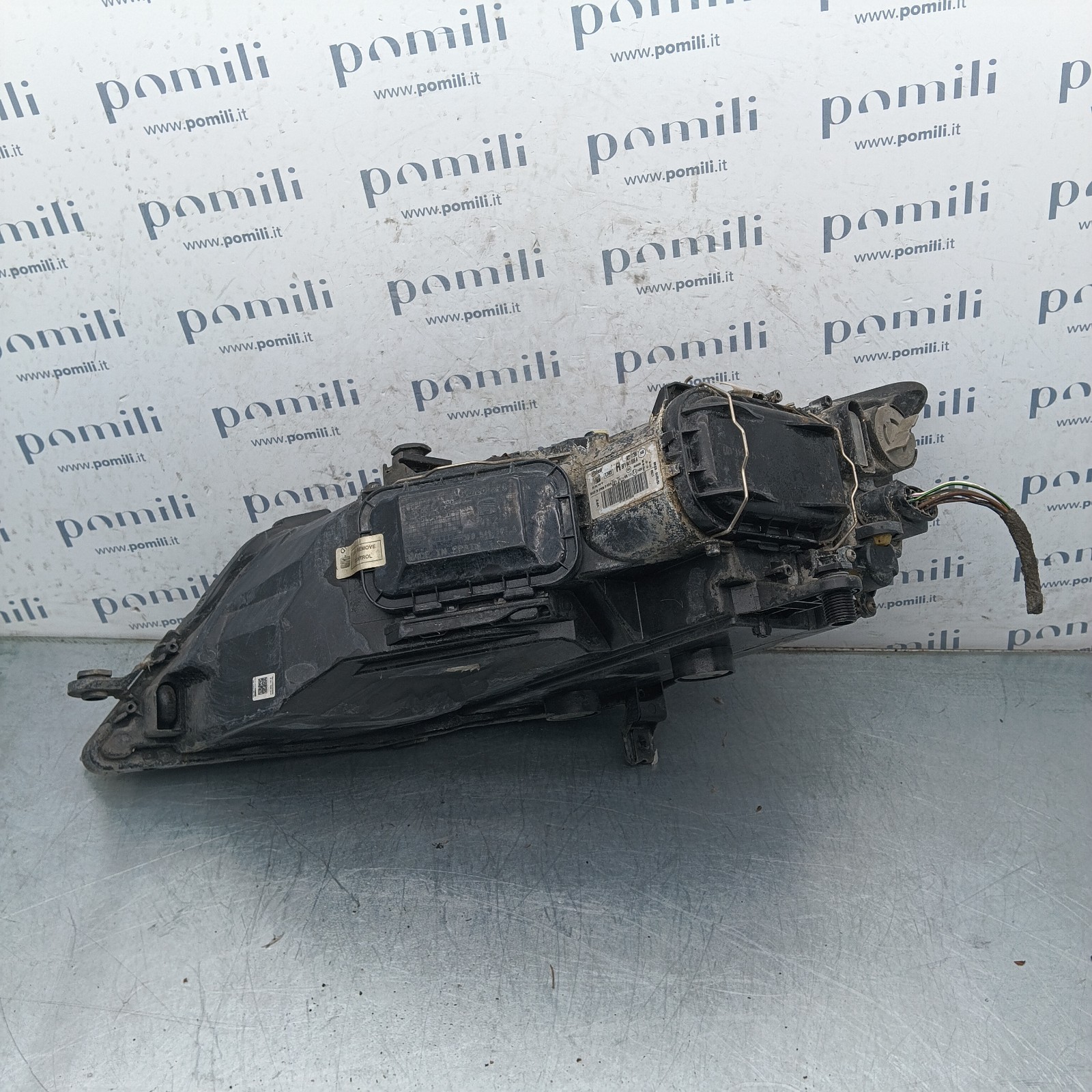 Pomili Fanaleria Seat Leon 5F pre-restyling faro anteriore destro usato