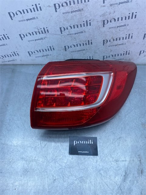 Pomili Fanaleria Fanale post. parte est. DX Kia Sportage 3a Serie S002 fanale posteriore