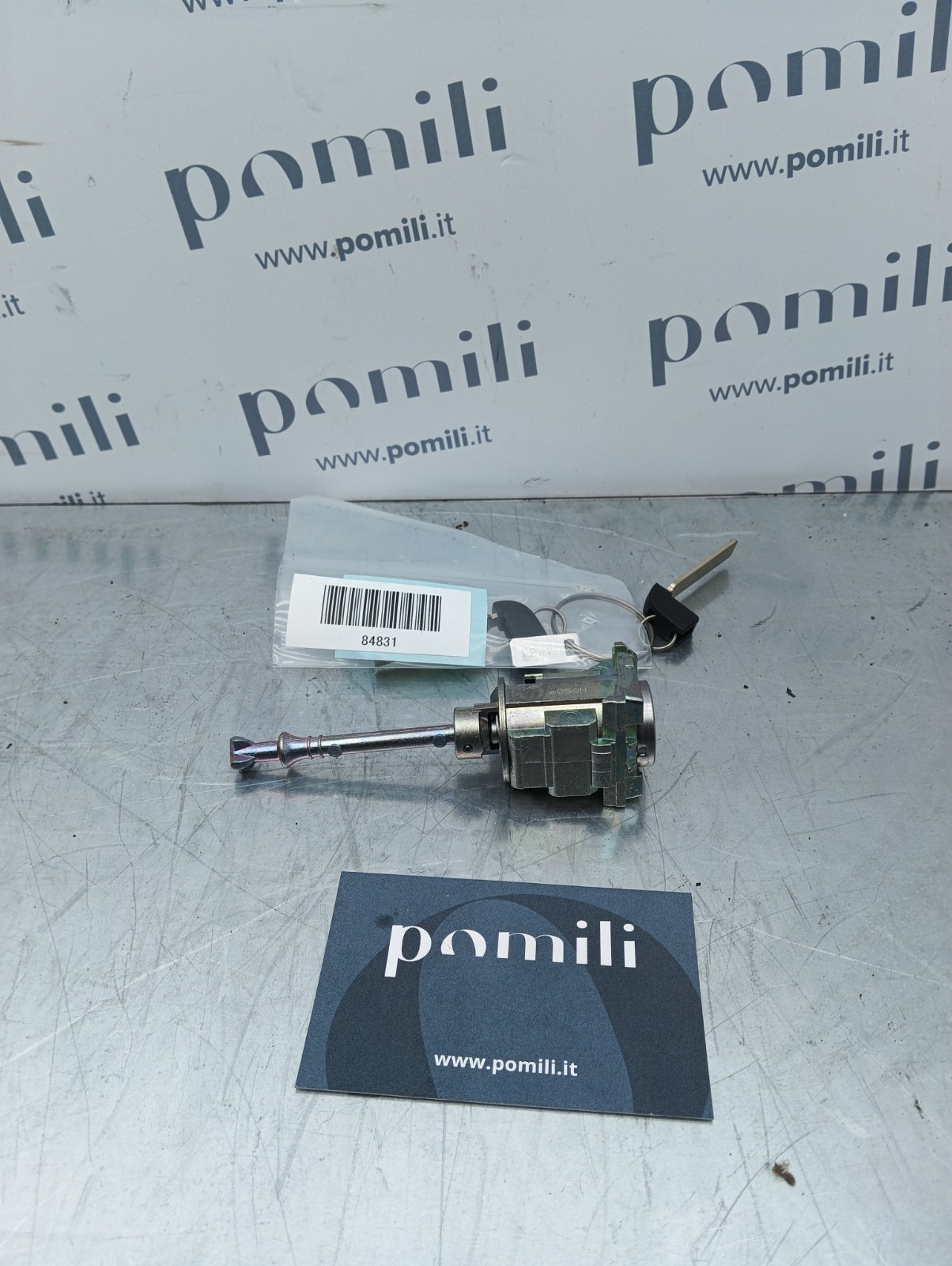 Pomili Motorini avviamento, alternatori, ECU e cavi 69005-F4030 kit cilindro e chiave accensione Toyota C-HR