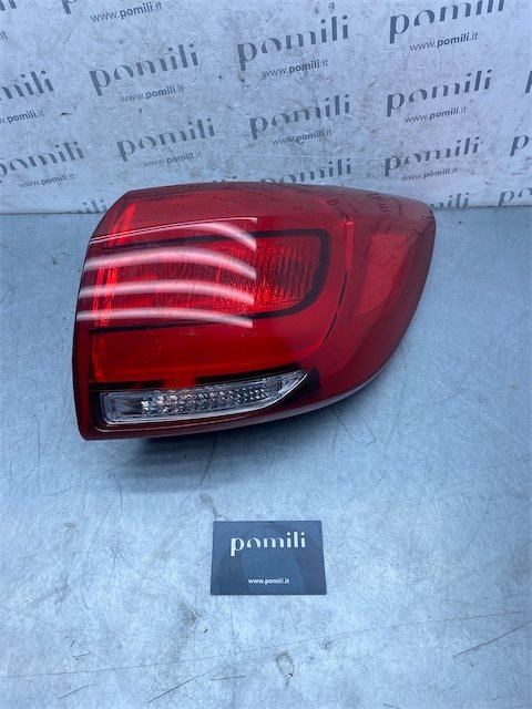 Pomili Fanaleria Fanale post. parte est. DX KIA SPORTAGE 3a Serie (03/14>06/16<)