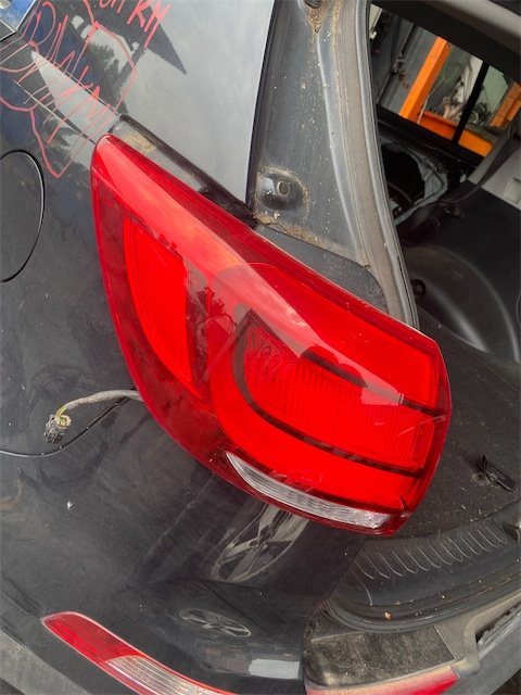Pomili Fanaleria Kia Sportage 3a Serie fanale posteriore esterno sinistro