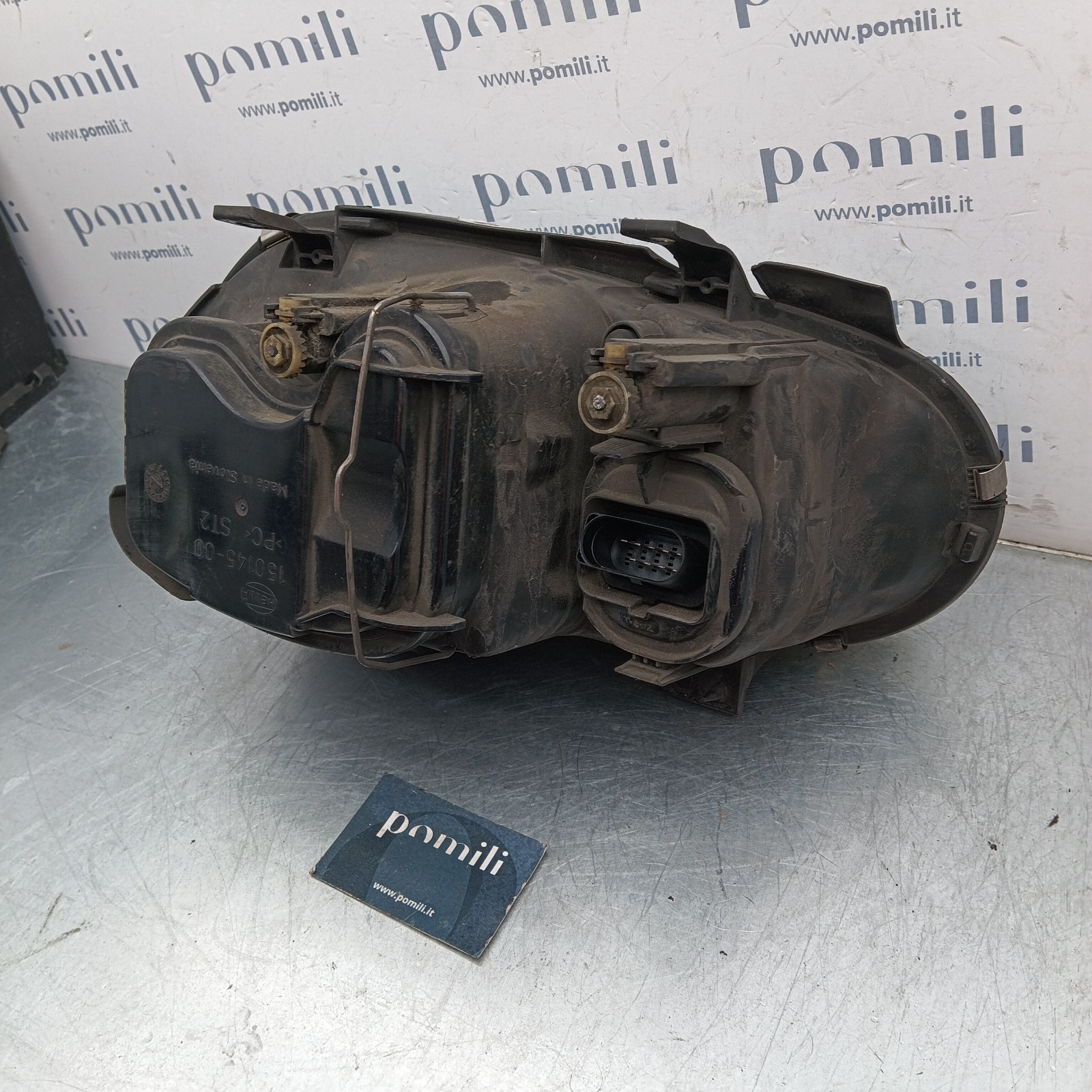 Pomili Fanaleria faro anteriore sinistro Volkswagen Golf 4 150145-00 usato