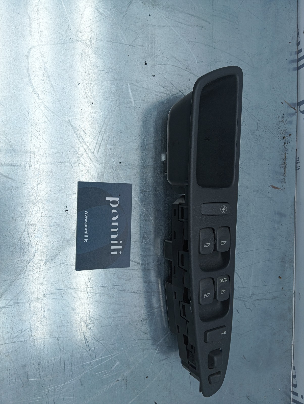 Pomili Rivestimenti interni e parti interne Volvo V40 S40 pulsantiera alzacristalli anteriore sinistra 30889745 usata