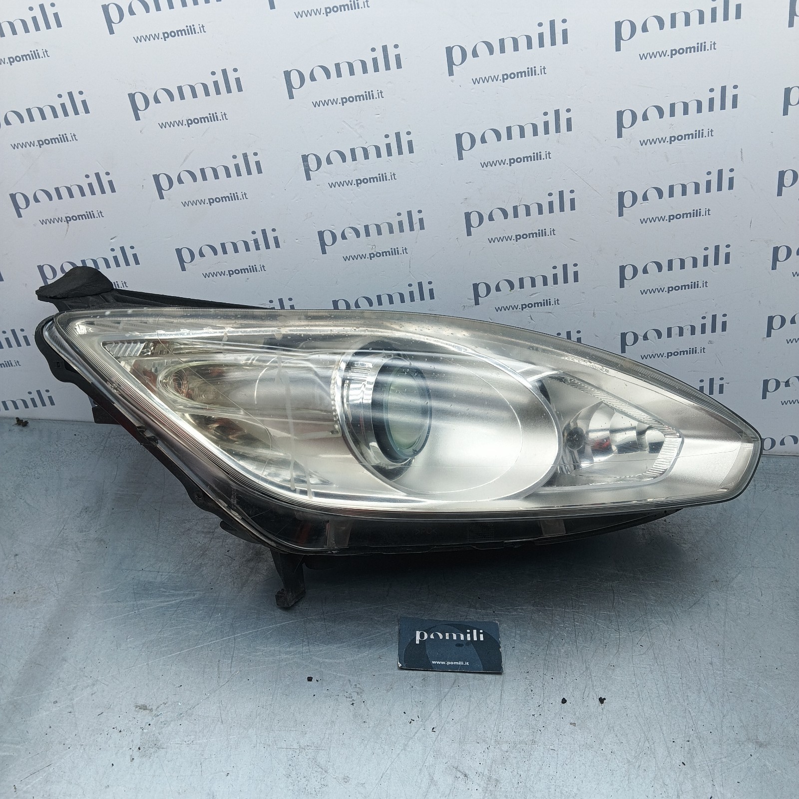 Pomili Fanaleria Ford C-Max II faro anteriore destro usato