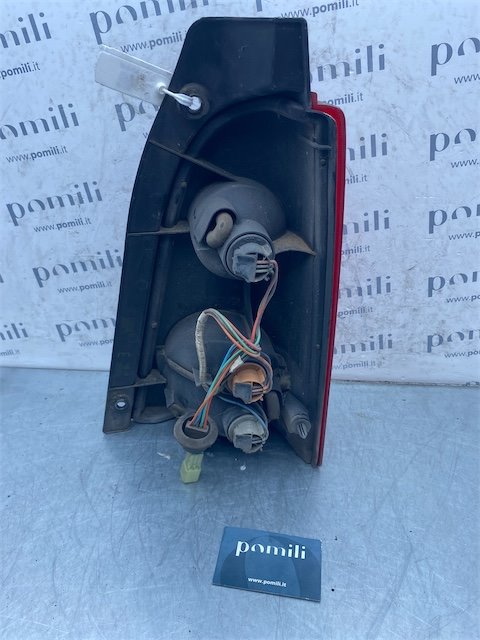 Pomili Fanaleria Opel Agila H00 fanale posteriore sinistro