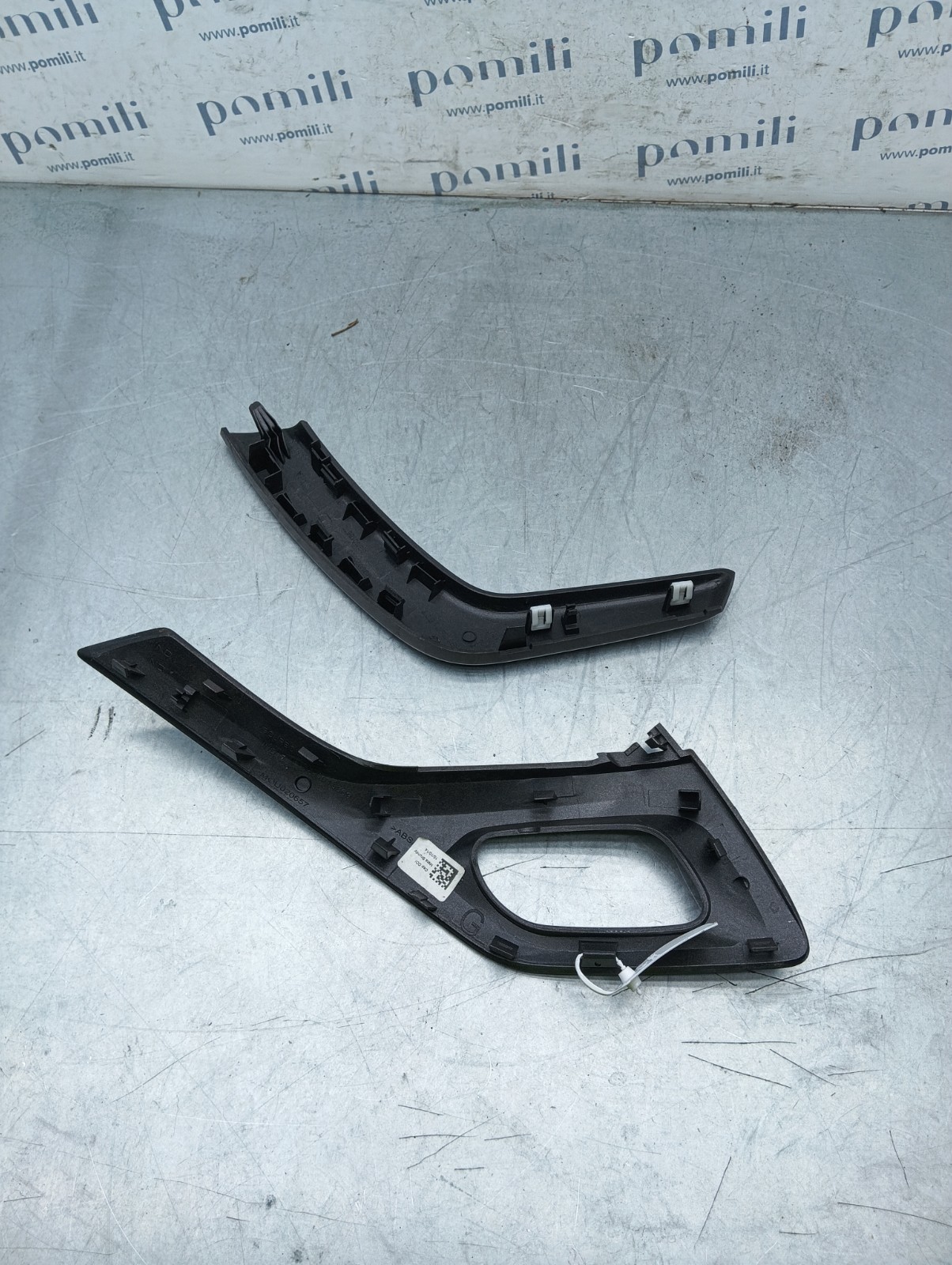 Pomili Rivestimenti interni Modanatura maniglia anteriore sinistra Peugeot 2008 GEO018869