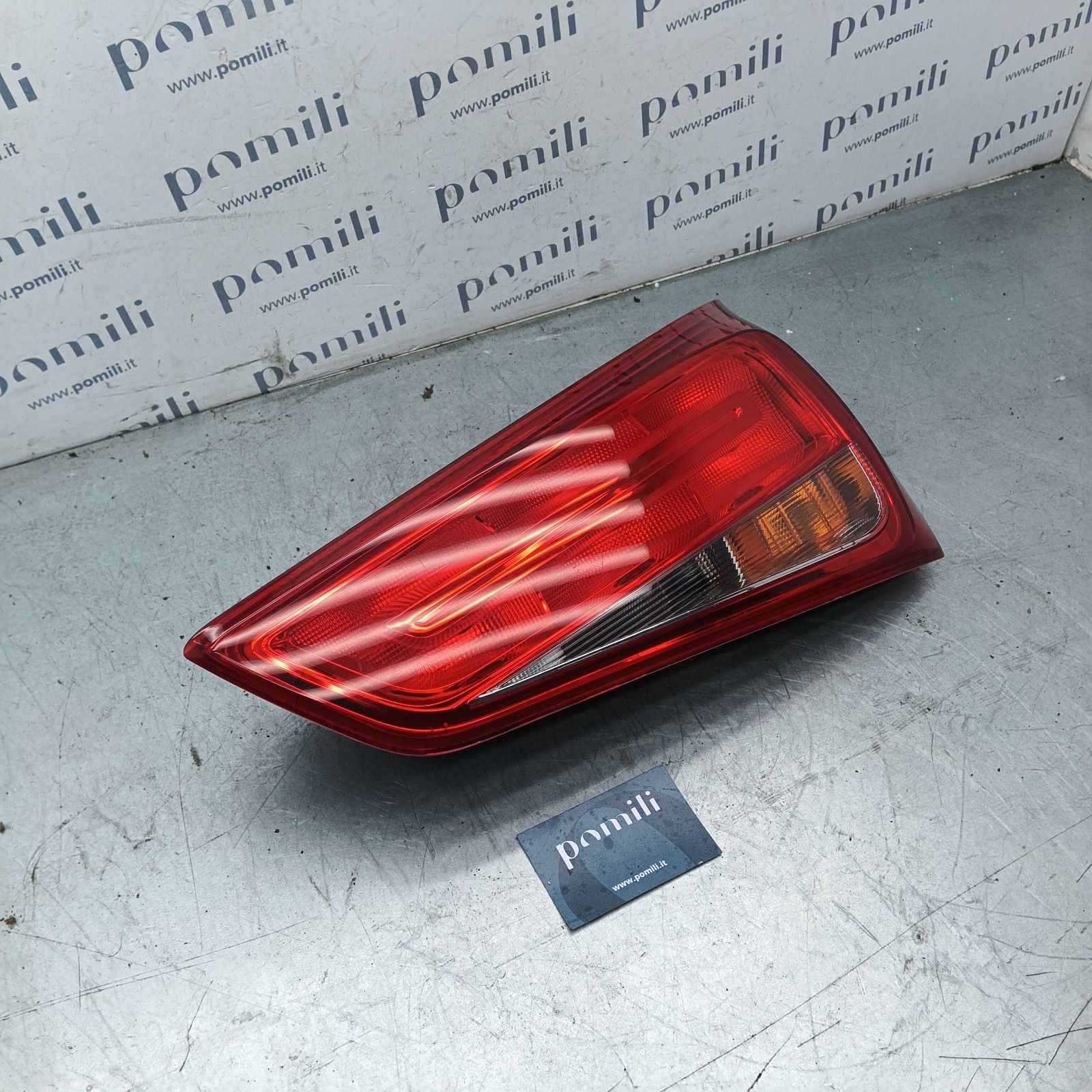 Pomili Fanaleria Audi A1 fanale posteriore sinistro 8X0945093D usato