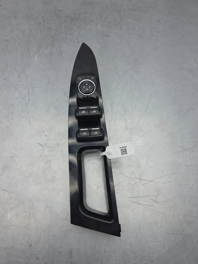 Pomili Rivestimenti interni e parti interne Pulsantiera alzavetri anteriore sinistra Ford Mondeo 2014-2022 DS73-14A564-HD3 usata