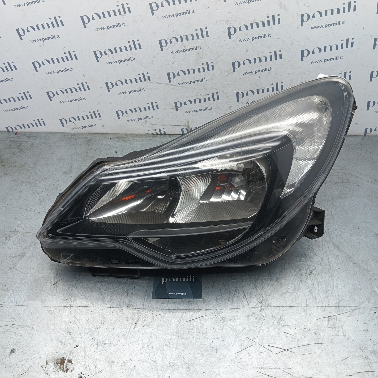 Opel Corsa D restyling 13446801 faro anteriore sinistro usato
