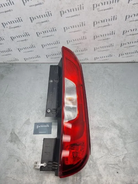 Pomili Fanaleria Fiat Doblò Cargo (4V) fanale posteriore destro