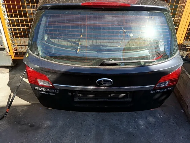 Pomili Lamierati esterni Subaru Outback 60809AL0109P portellone posteriore usato