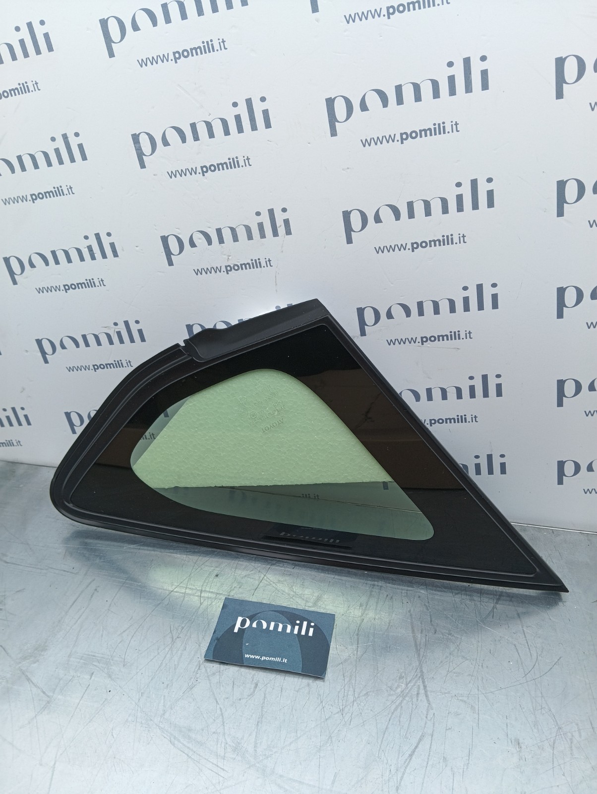 Pomili Cristalli Vetro laterale Toyota Corolla Auris destro fisso 62110-12010