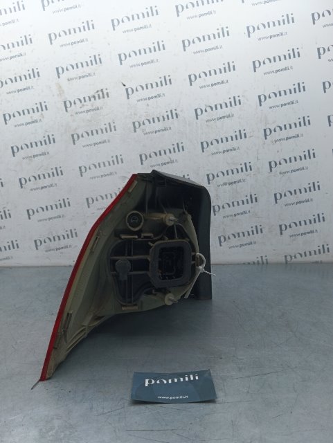 Pomili Fanaleria Fanale posteriore parte est. DX VOLKSWAGEN GOLF (1K) destro