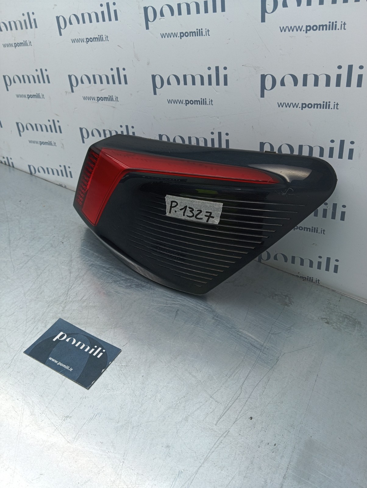 Pomili Fanaleria Peugeot 3008 fanale posteriore destro 9810477080 usato