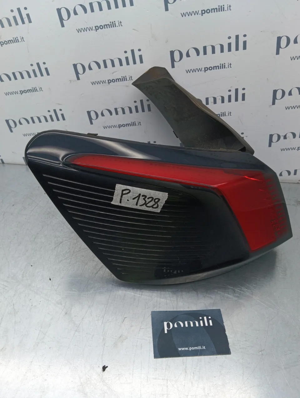 Pomili Fanaleria Peugeot 3008 fanale posteriore sinistro 9810477180 usato