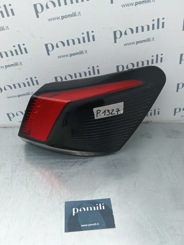 Pomili Fanaleria Peugeot 3008 fanale posteriore destro 9810477080 usato