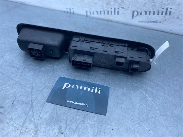 Pomili Rivestimenti interni Peugeot 3008 blocco comandi alzacristalli e retrovisori