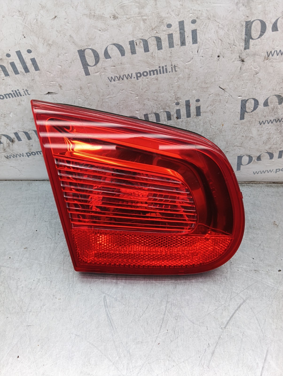 Pomili Fanaleria Volkswagen Eos fanale posteriore sinistro portellone 1Q0945093 usato