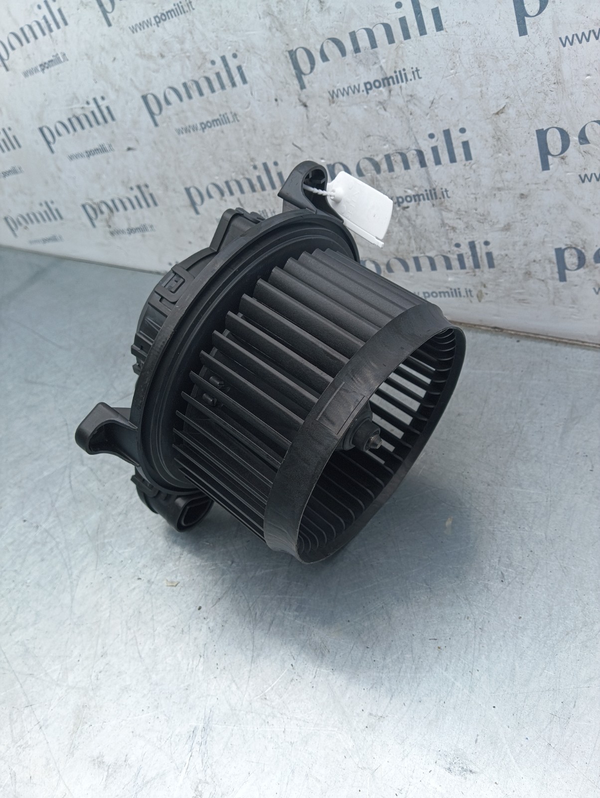 Pomili Climatizzazione Ford Fiesta VIII/Ecosport/Puma II HB1H-19846-AA ventola abitacolo usata