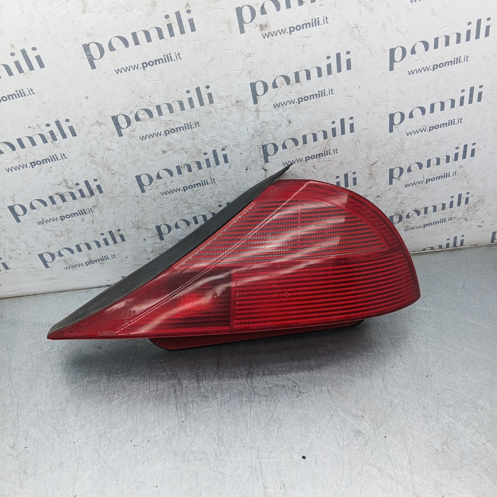 Pomili Fanaleria Fanale posteriore destro Lancia Ypsilon 337508 usato