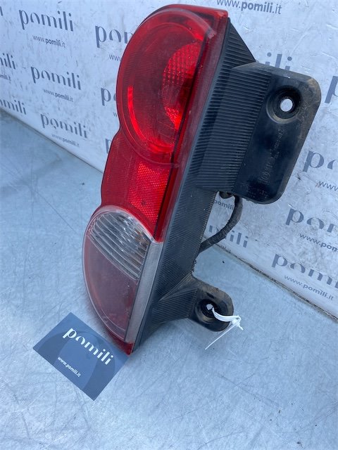 Pomili Fanaleria Nissan NV200 (M20) fanale posteriore sinistro
