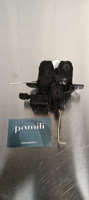 Pomili Lamierati esterni Dacia Duster aggancio serratura portello posteriore