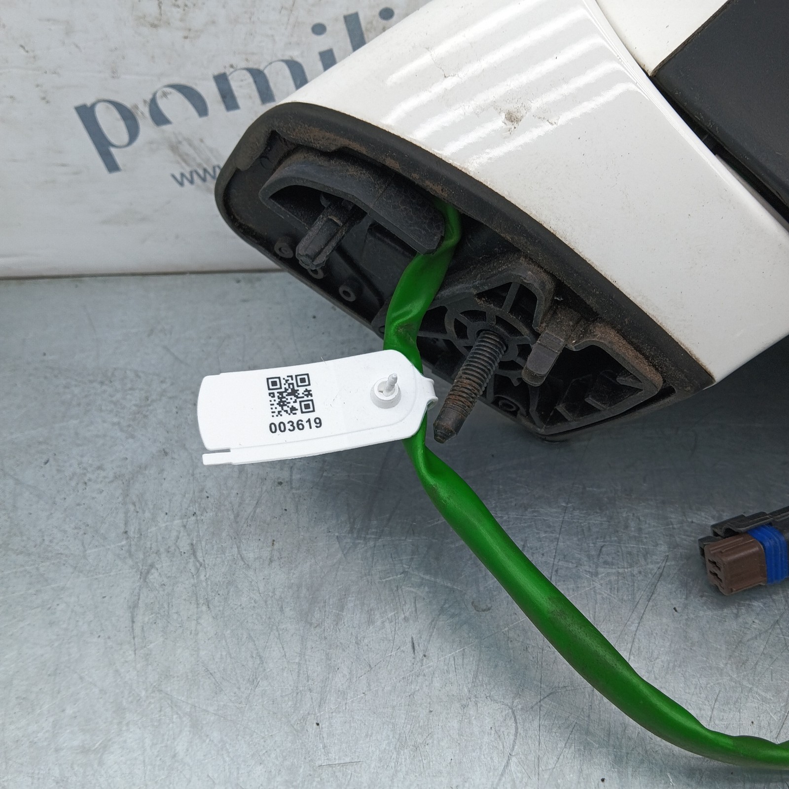 Pomili Cristalli Specchietto retrovisore destro 8 Pin Peugeot 308 Serie I specchietto usato