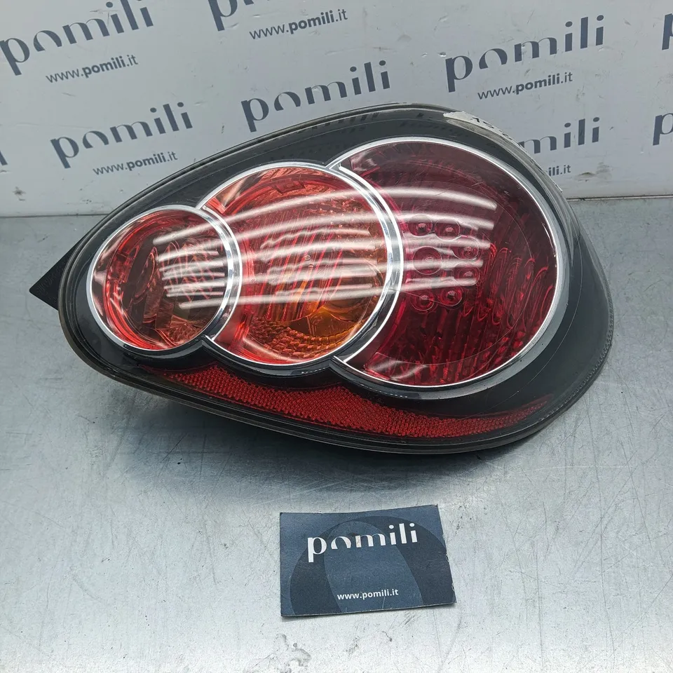 Pomili Fanaleria Toyota Aygo 81550-0H070 fanale destro usato