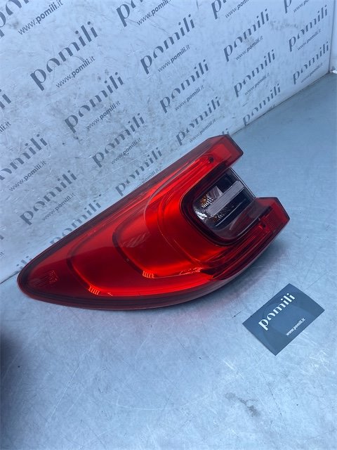 Pomili Fanaleria Fanale post. parte est. SX RENAULT KADJAR (06/15>04/19<) fanale