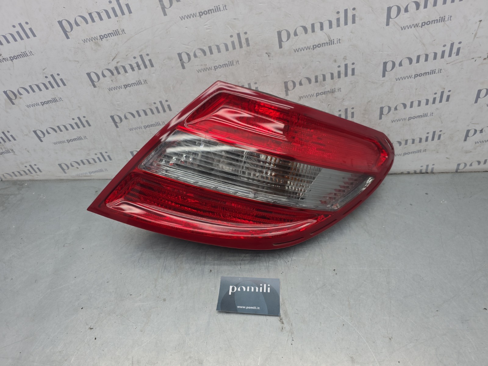 Pomili Fanaleria Mercedes-Benz Classe C W204 (2007-2011) 08-440-1950R-R fanale posteriore destro usato