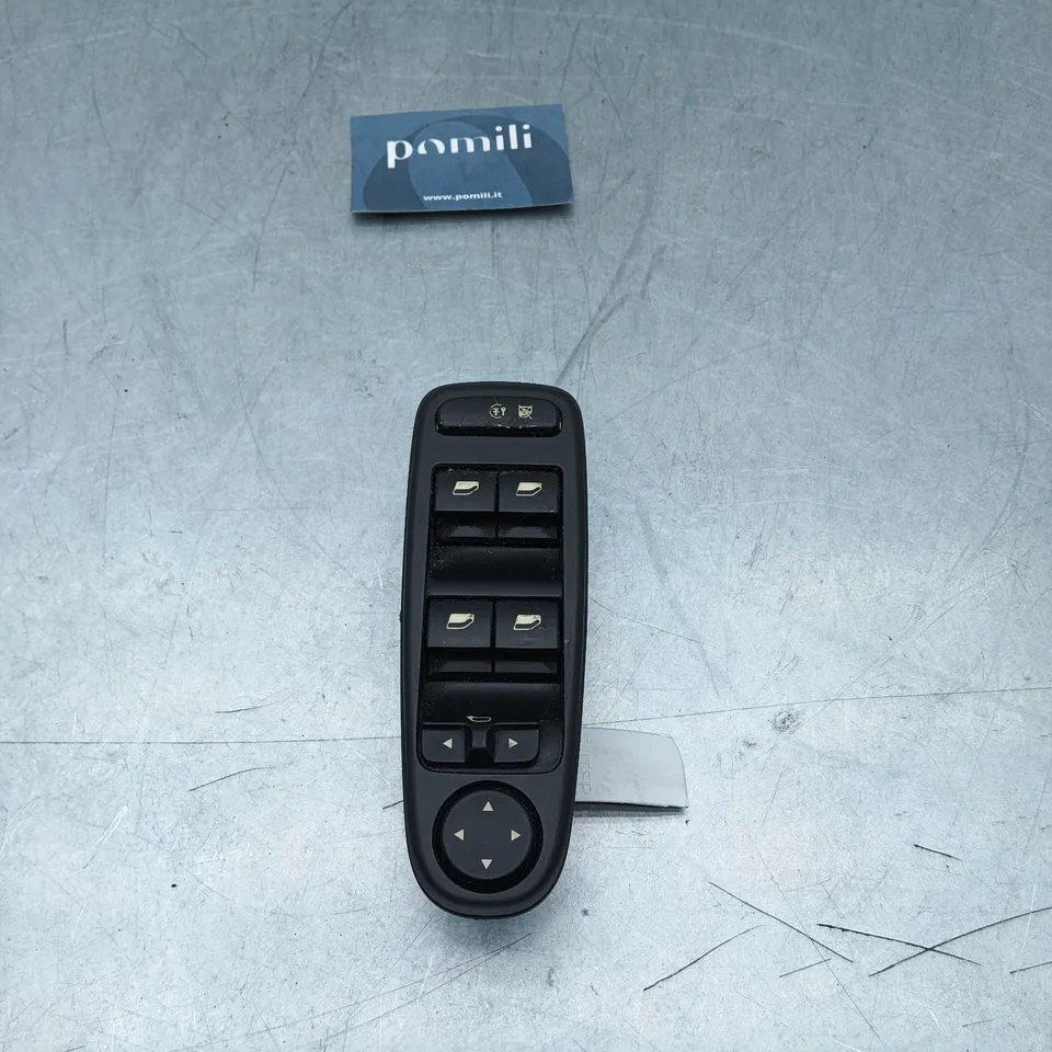 Pomili Rivestimenti interni Citroen C4 Picasso 96639382ZD pulsantiera alzacristalli usata
