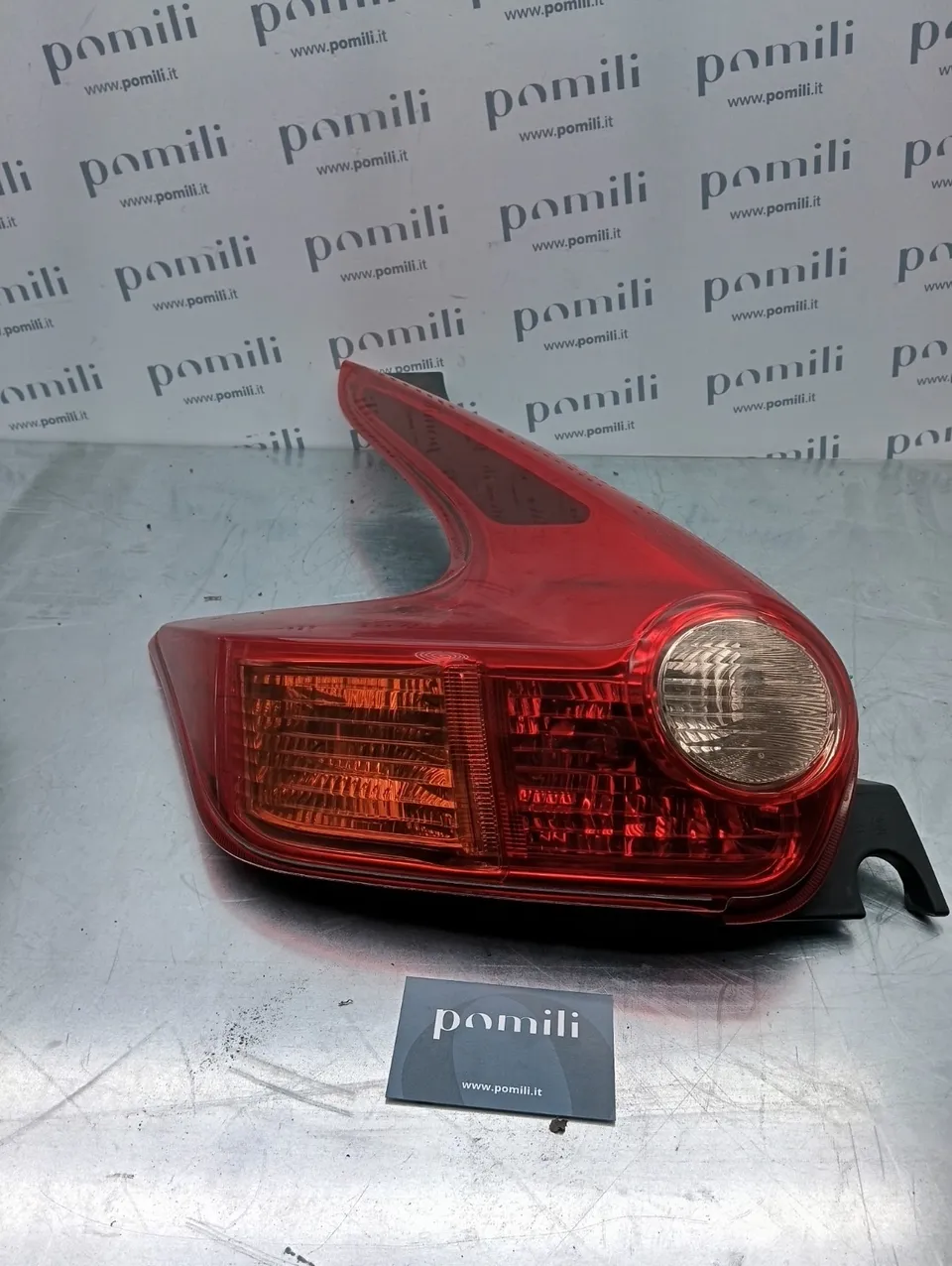 Pomili Fanaleria Fanale posteriore Nissan Juke F15 26555-1KM0A sinistro usato