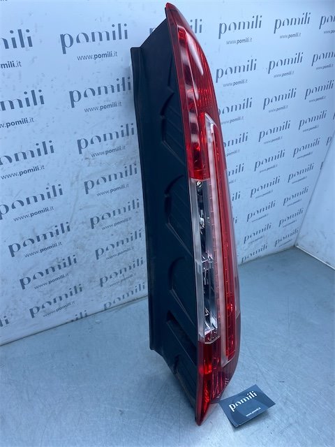 Pomili Fanaleria Ford C-Max CB3 fanale posteriore destro 2007-2011
