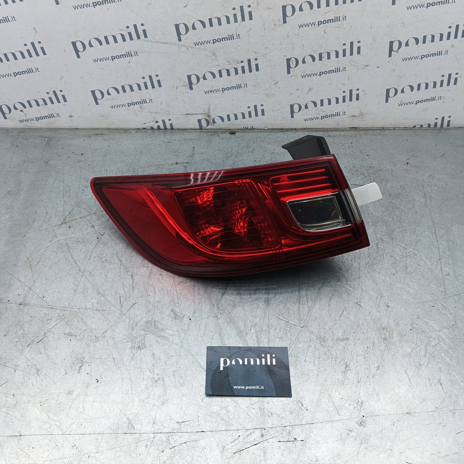 Pomili Fanaleria Fanale posteriore sinistro Renault Clio IV 265554091R usato