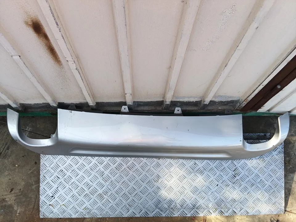 Pomili Paraurti posteriore Modanatura paraurti posteriore Volvo XC-70 2009-2013 30779543 nuova