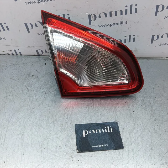 Pomili Fanaleria 89503189 fanale posteriore sinistro portellone Qashqai