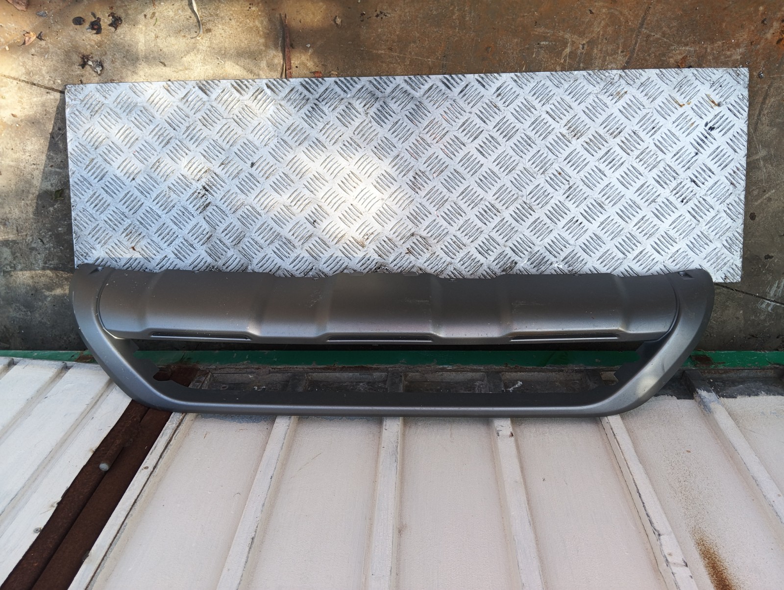 Pomili Paraurti anteriore Spoiler inferiore Volvo XC60 2013-17 spoiler usato