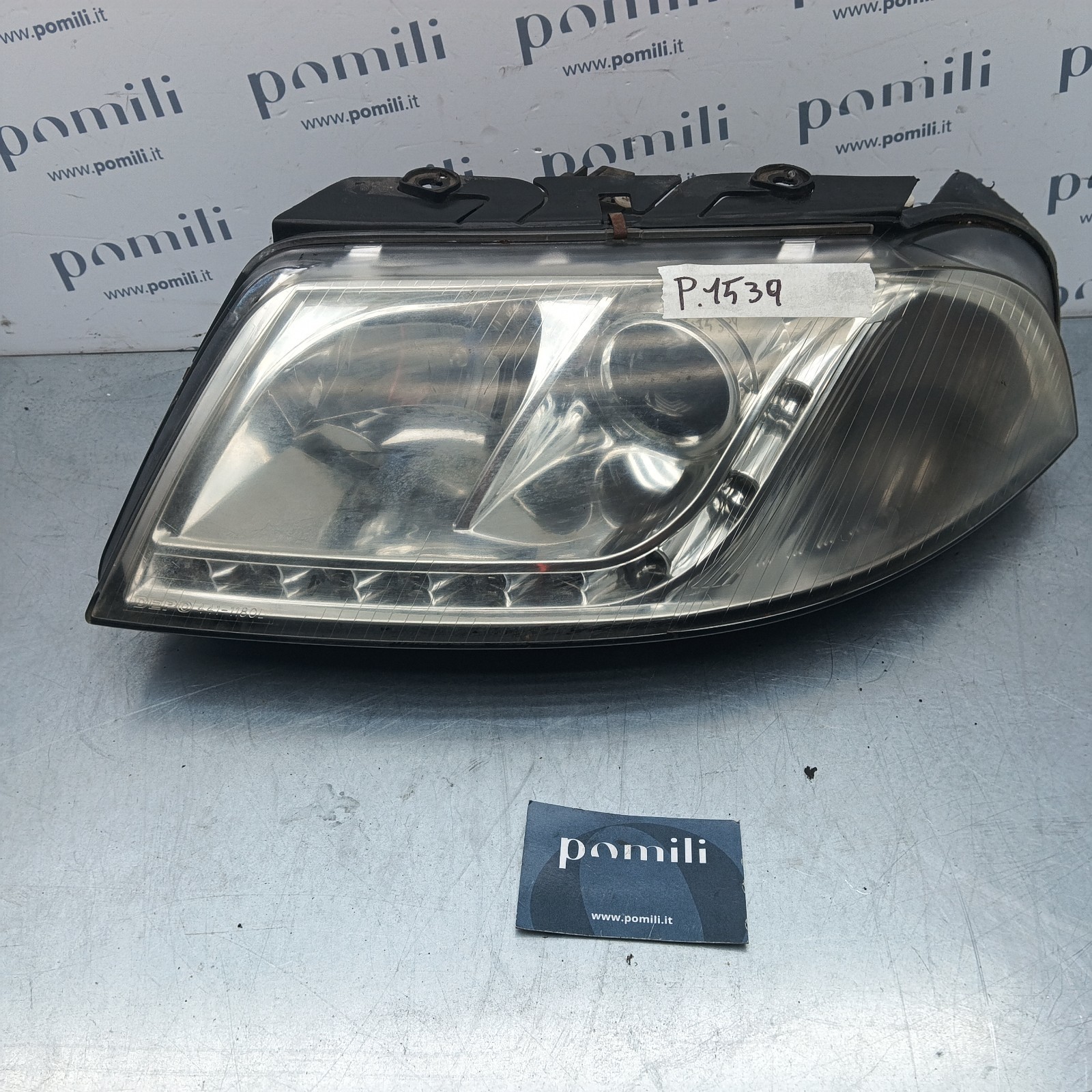 Pomili Altro auto Passat faro sinistro usato 441-1142L