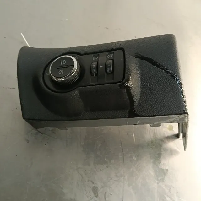 Pomili Rivestimenti interni e parti interne Opel Astra P10 interruttore luci