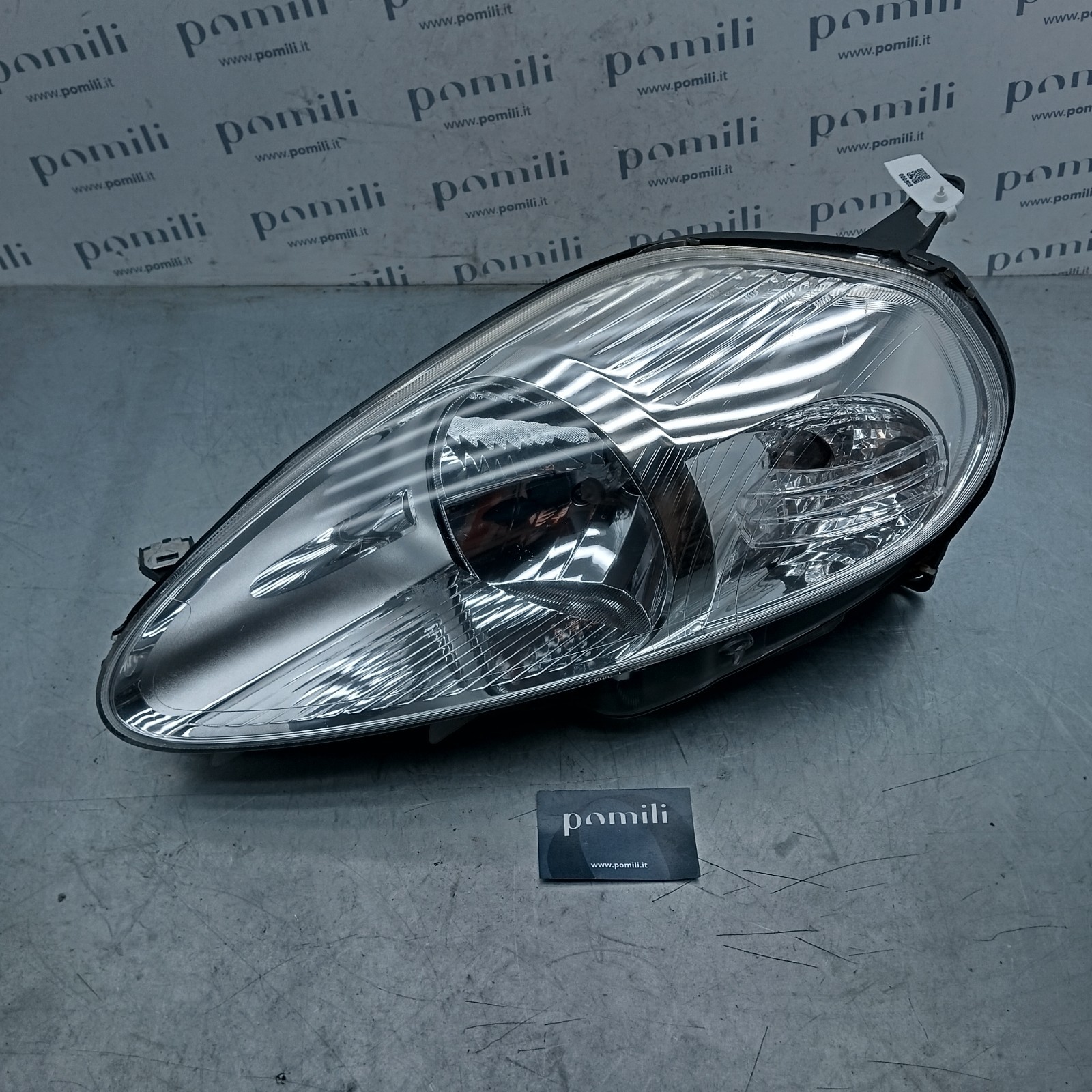 Pomili Fanaleria Faro anteriore sinistro Fiat Grande Punto / Punto Evo (199) 086611164L usato