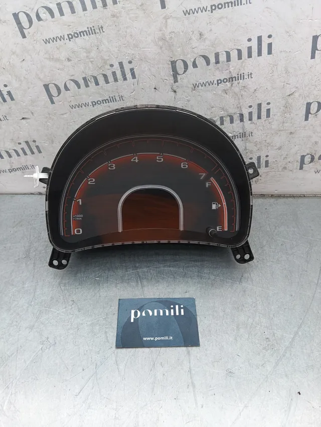 Pomili Rivestimenti interni e parti interne J00-3820010DB quadro strumenti DR Zero 2015-2019 usato