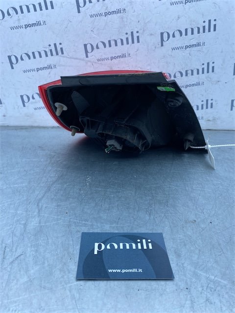 Pomili Fanaleria Fanale posteriore esterno destro Mitsubishi Colt