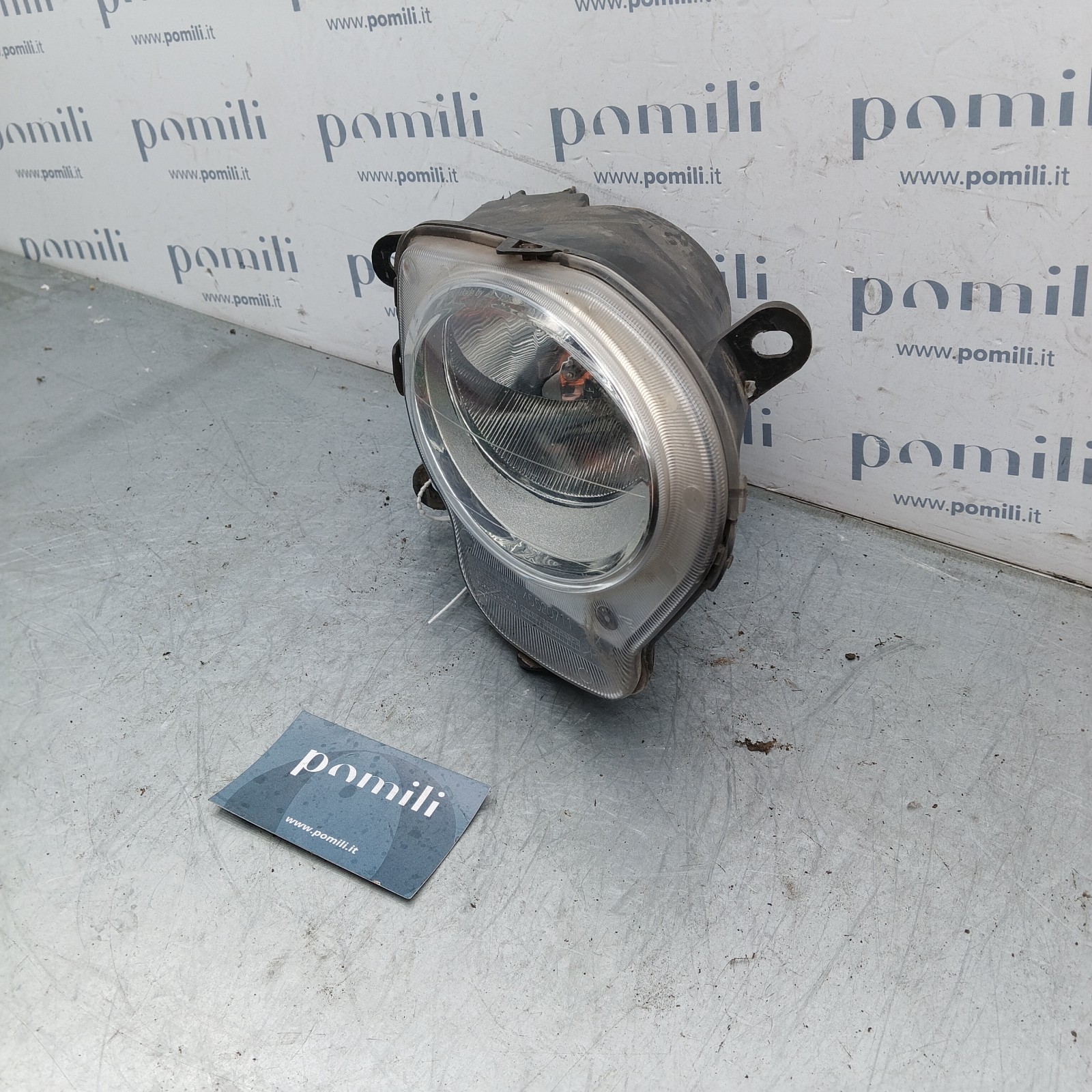 Pomili Fanaleria Faro fendinebbia destro Fiat 500 45520711 usato