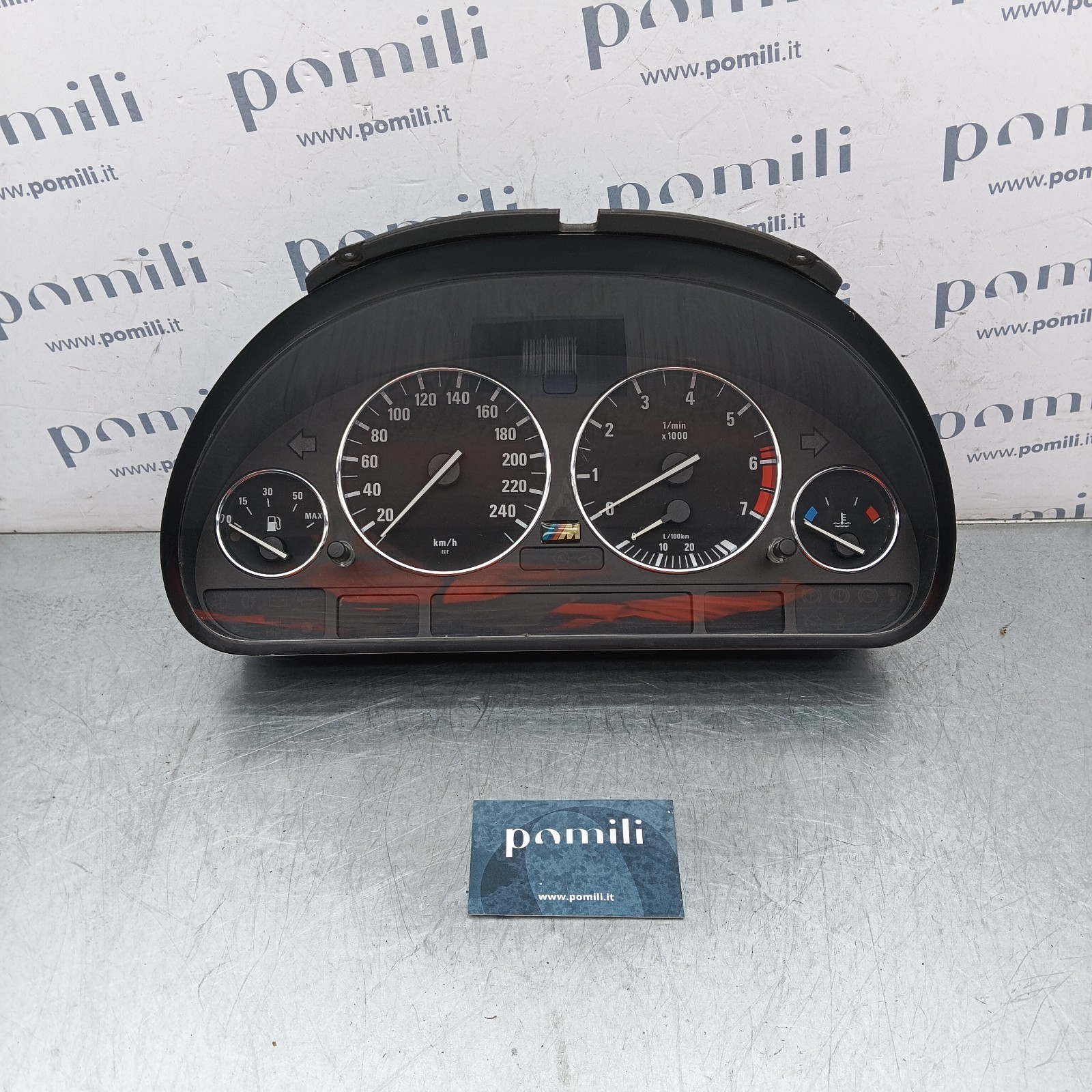 Pomili Rivestimenti interni e parti interne BMW X5 E53 Quadro strumenti usato