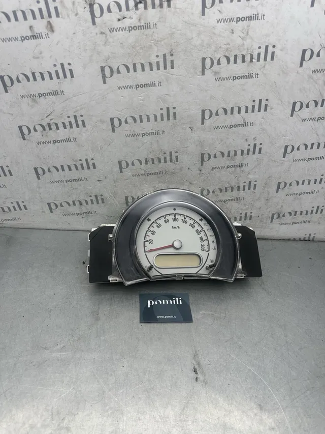 Pomili Rivestimenti interni Suzuki Splash 34100-52K40 quadro strumenti usato