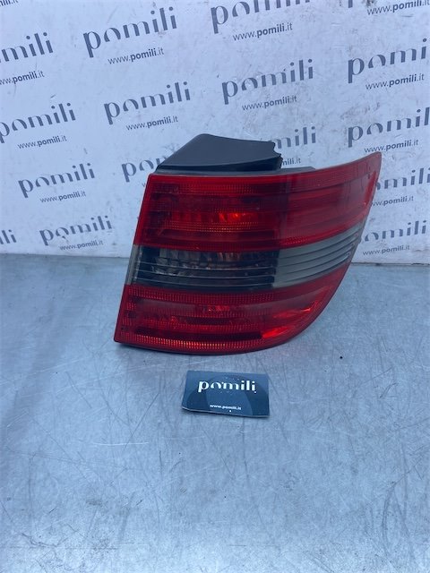 Pomili Fanaleria Mercedes-Benz Classe B T245 fanale posteriore destro