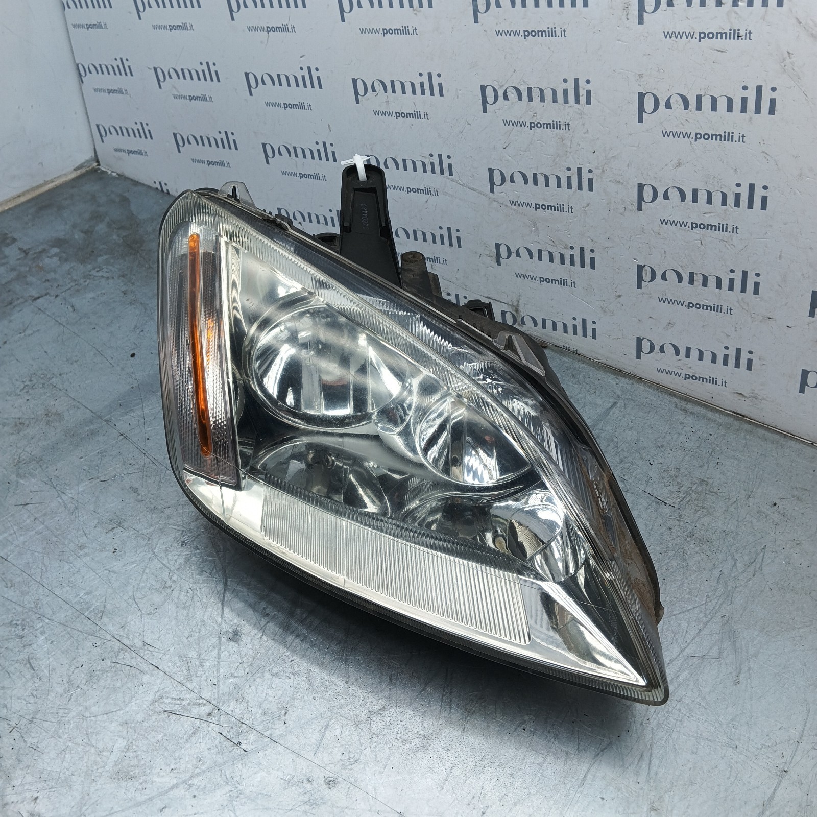Pomili Fanaleria Faro anteriore destro Ford C-Max I 08-431-1158R usato