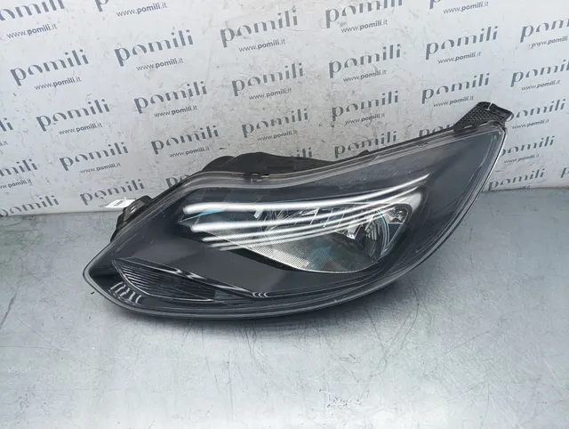 Pomili Fanaleria Faro anteriore sinistro Ford Focus III 1482114822 usato opacizzato